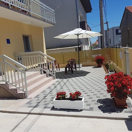 Ruza Apartmani Задар Екстериор снимка