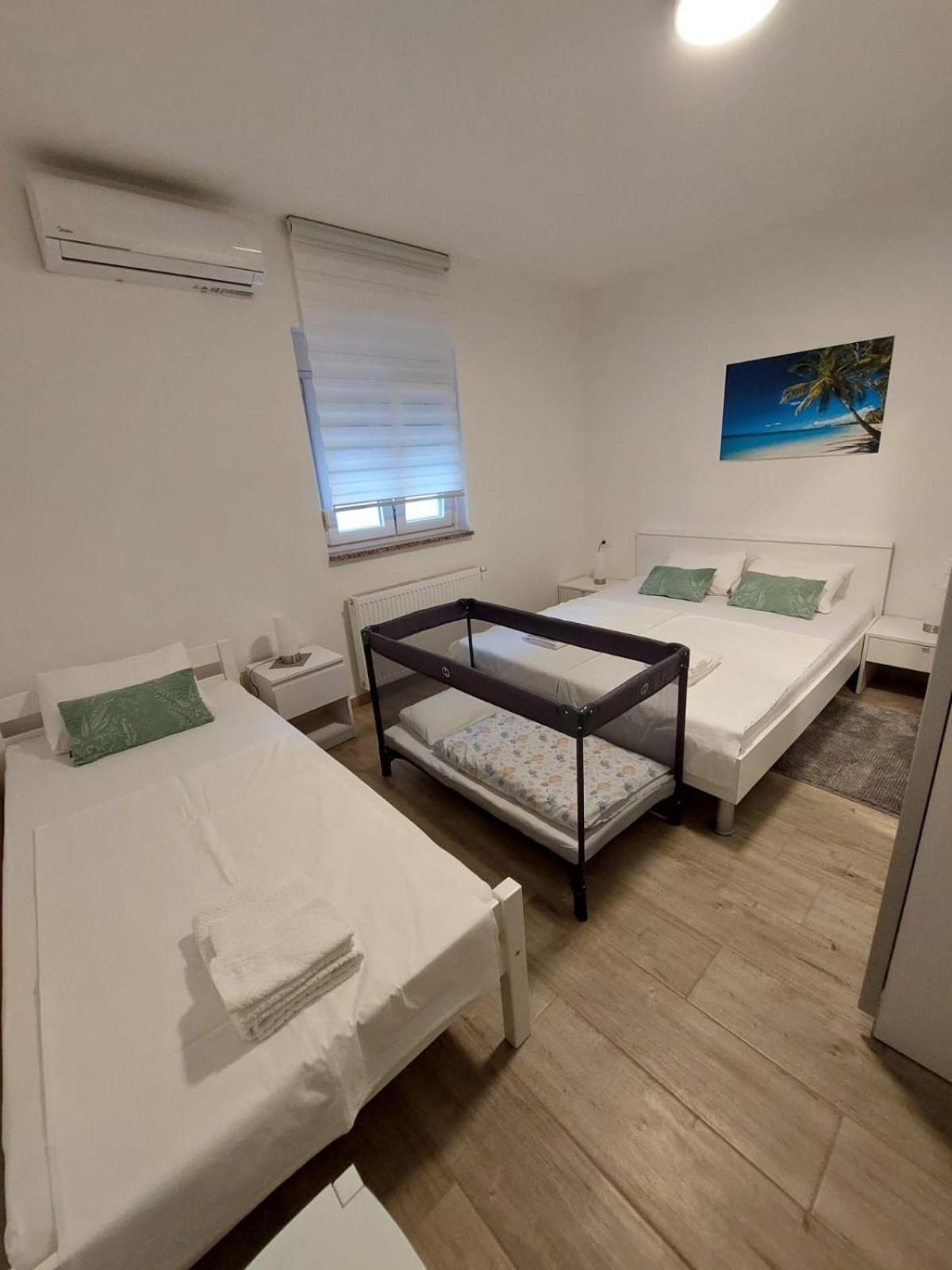 Ruza Apartmani Задар Екстериор снимка